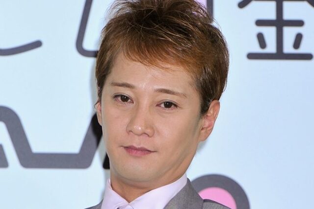 起死回生を狙う中居正広、第三者委への恨み言はフジによる幕引きに待ったをかける狙いか　ダンサー恋人Aの提案で自宅に生花も